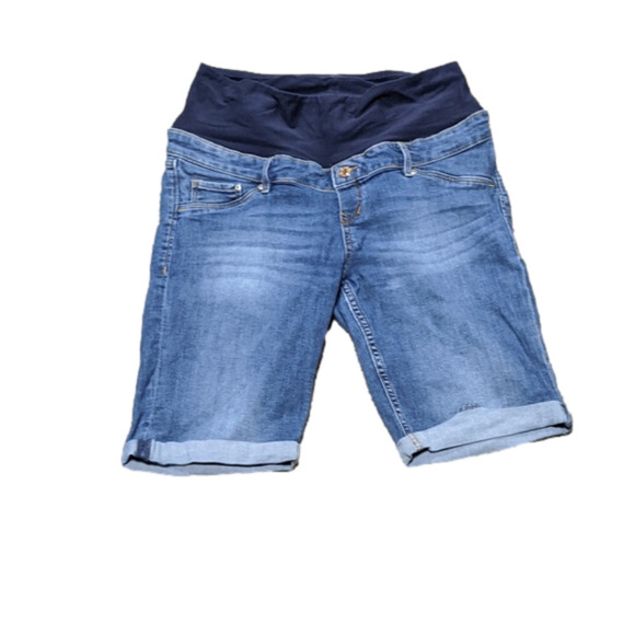 H&m Maternity Shorts - Picture 1 of 3